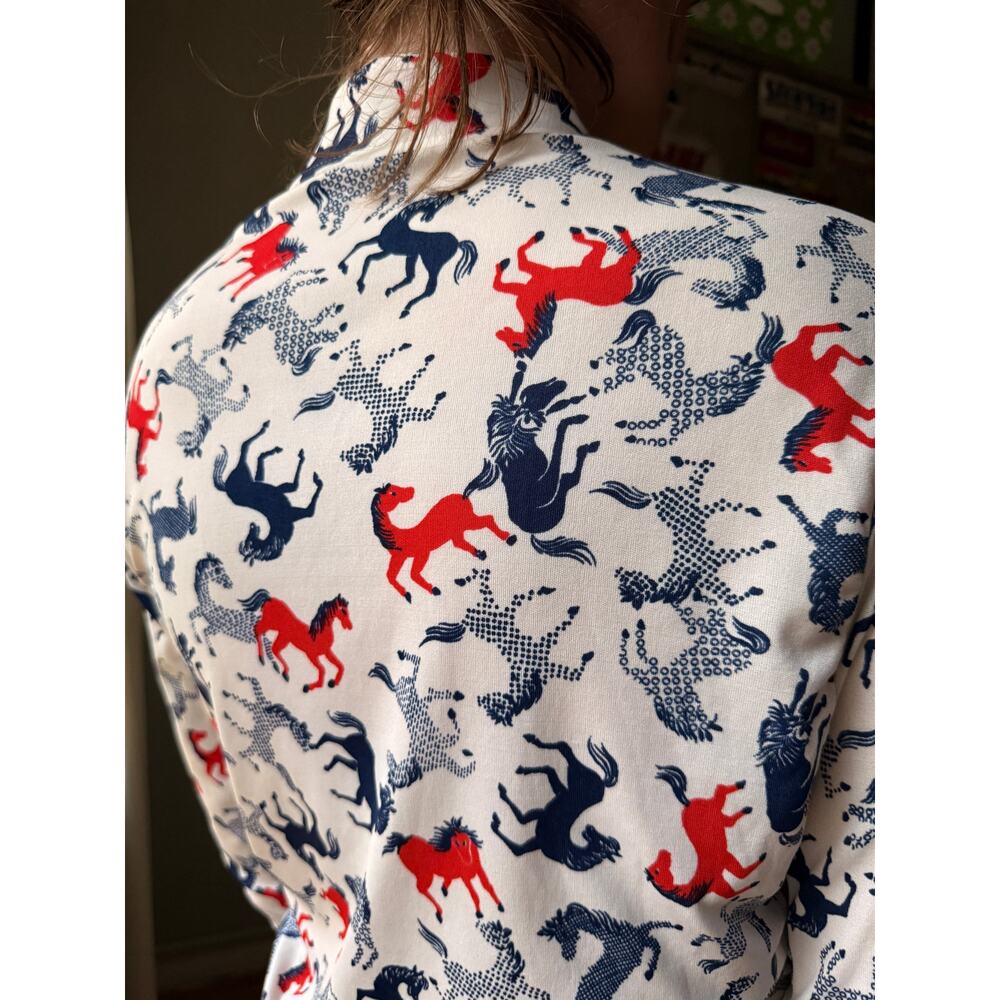 Vintage 70s Horse Print Blouse | Red/Navy Graphic Novelty Top | Point Collar | S - Picture 8 of 9